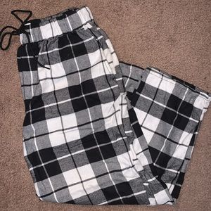 UO Checkered Pants